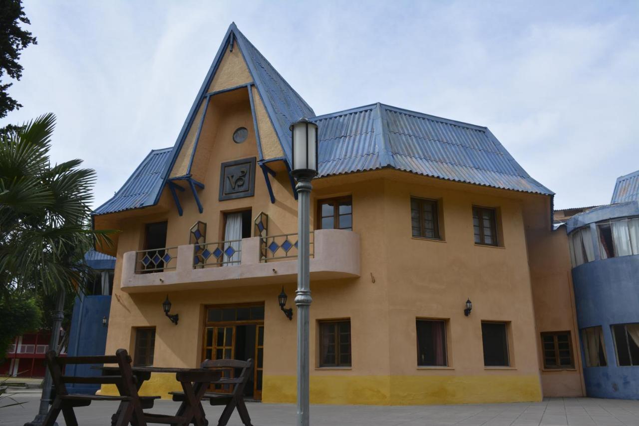 Hotel El Volcan Exterior photo